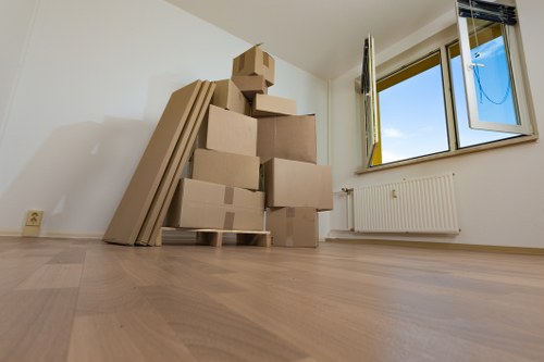 Flexible scheduling for furniture pick-up services